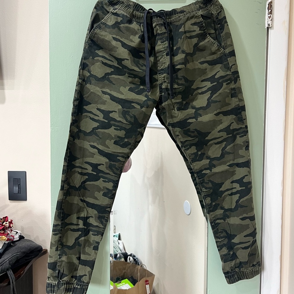 Mens camo pants